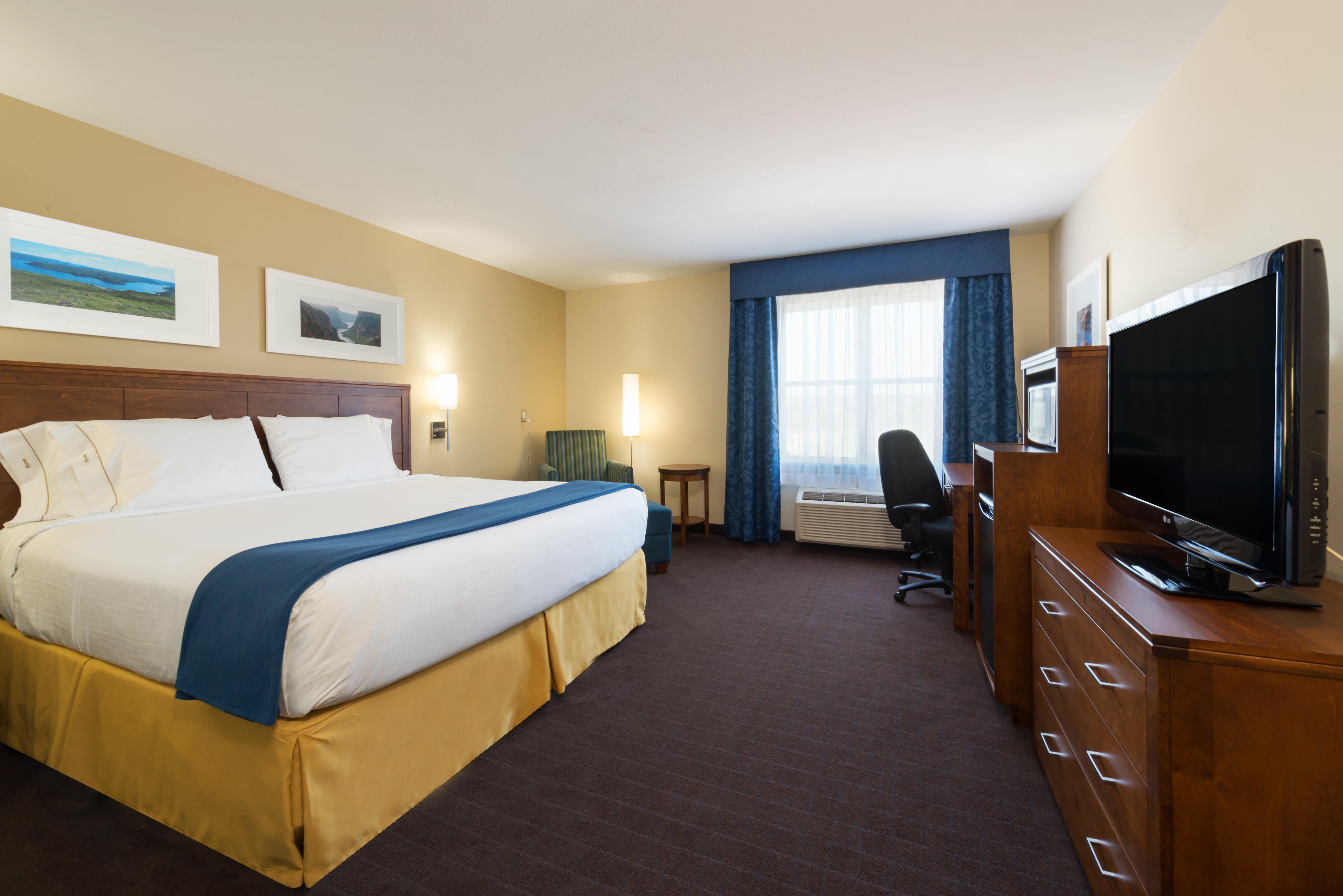 Holiday Inn Express Deer Lake By Ihg Exterior foto